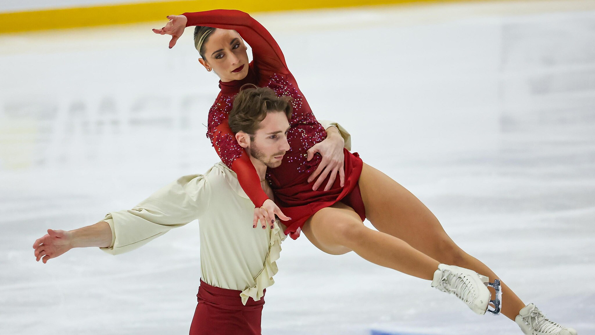 Pattinaggio di Figura. Grand Prix Finale Pechino: Libero Coppie