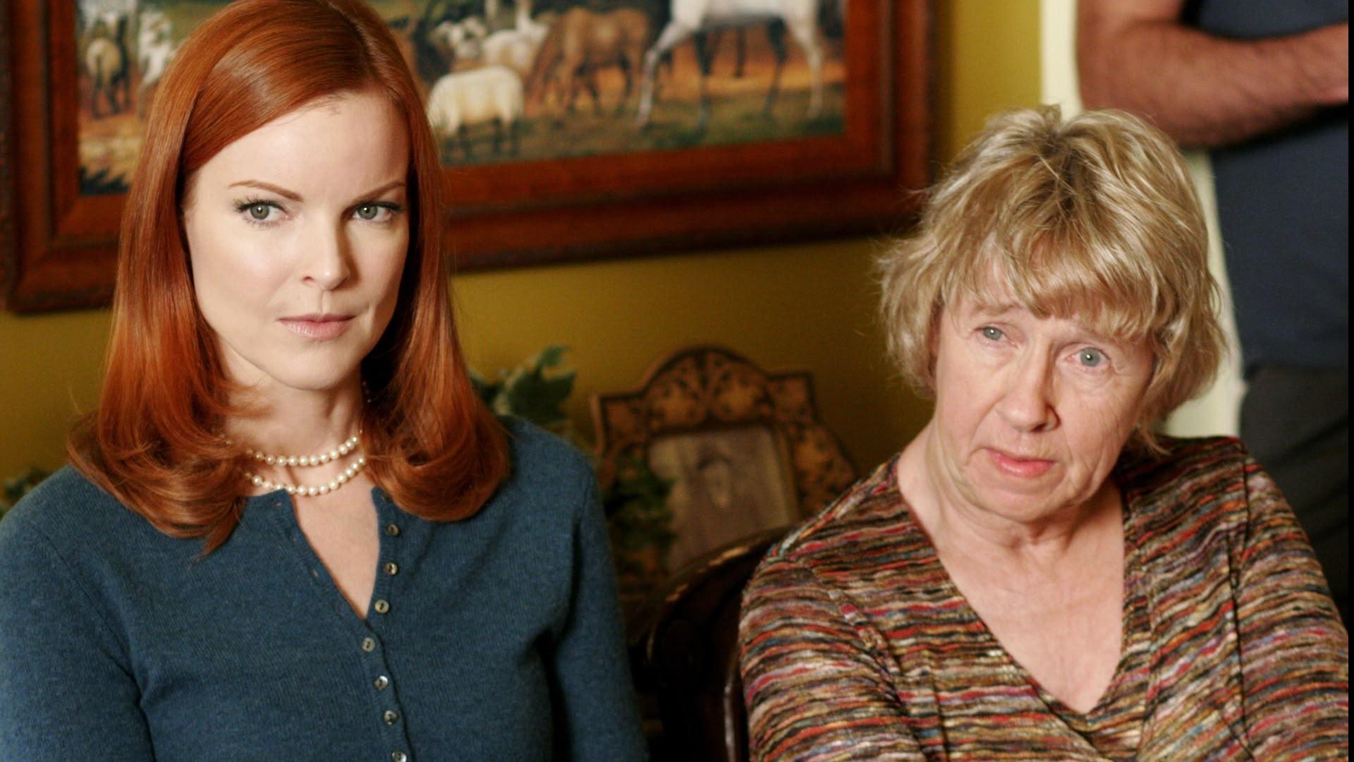S2 Ep8 - Desperate Housewives