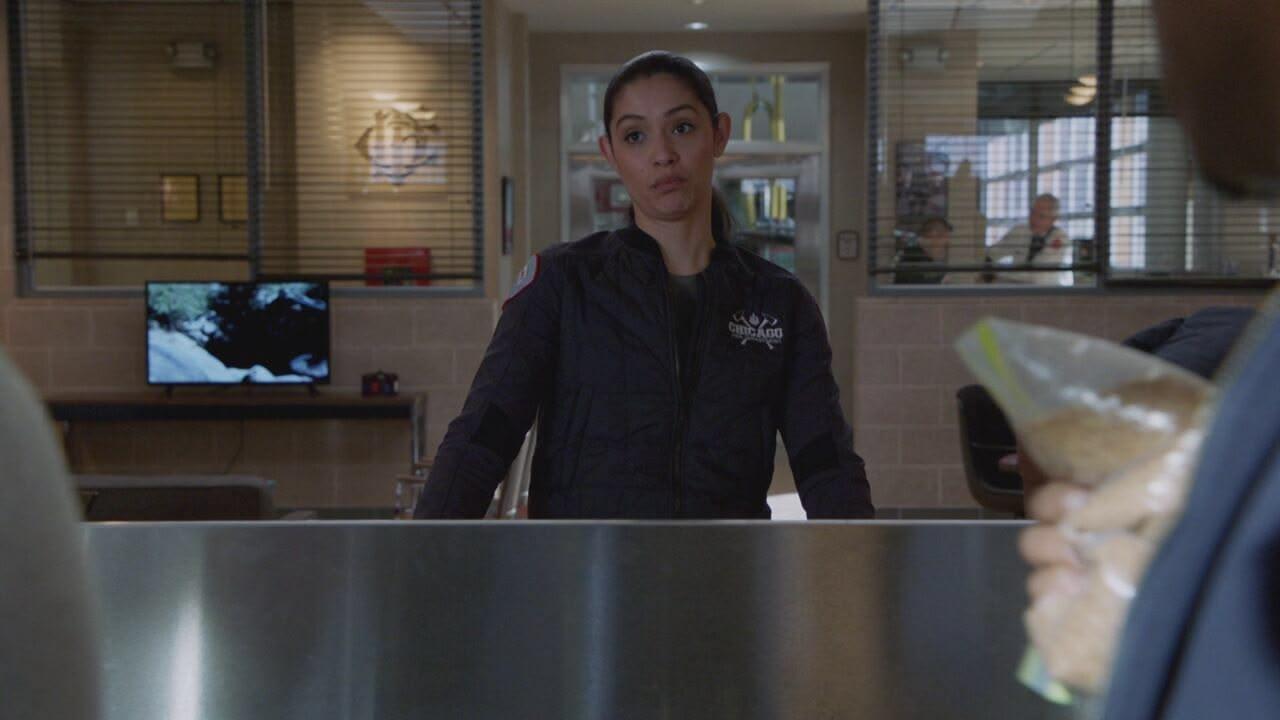 S8 Ep16 - Chicago Fire
