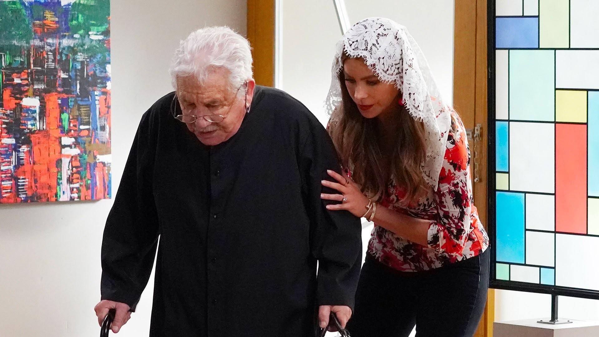 S11 Ep6 - Modern Family
