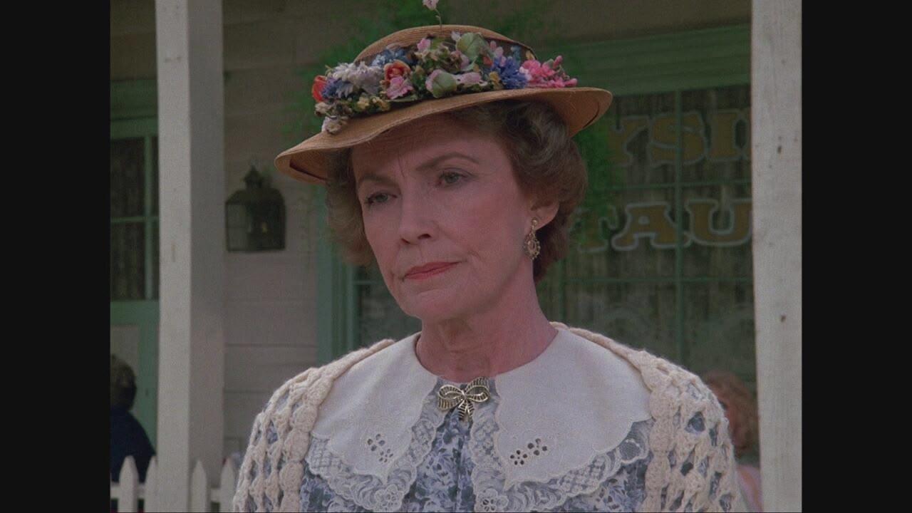 S5 Ep2 - La signora in giallo