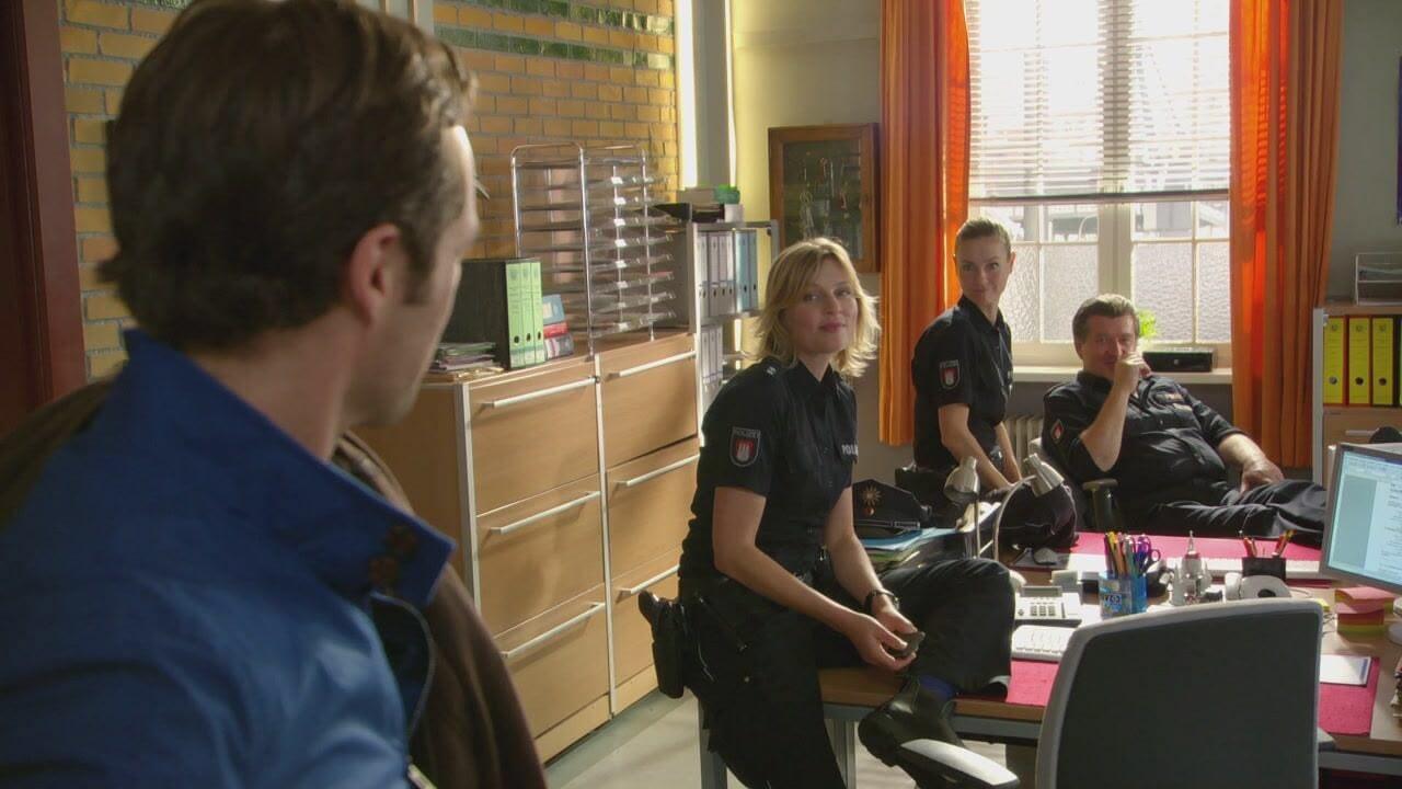 S9 Ep13 - Hamburg Distretto 21