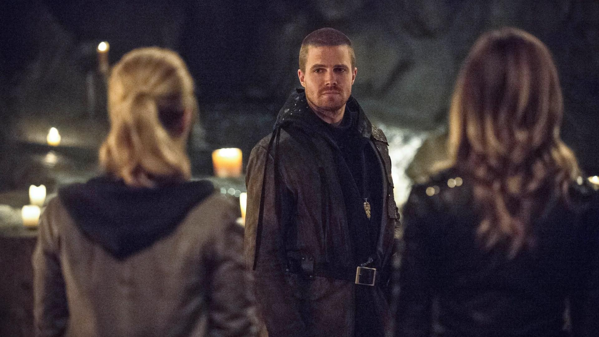 S3 Ep22 - Arrow