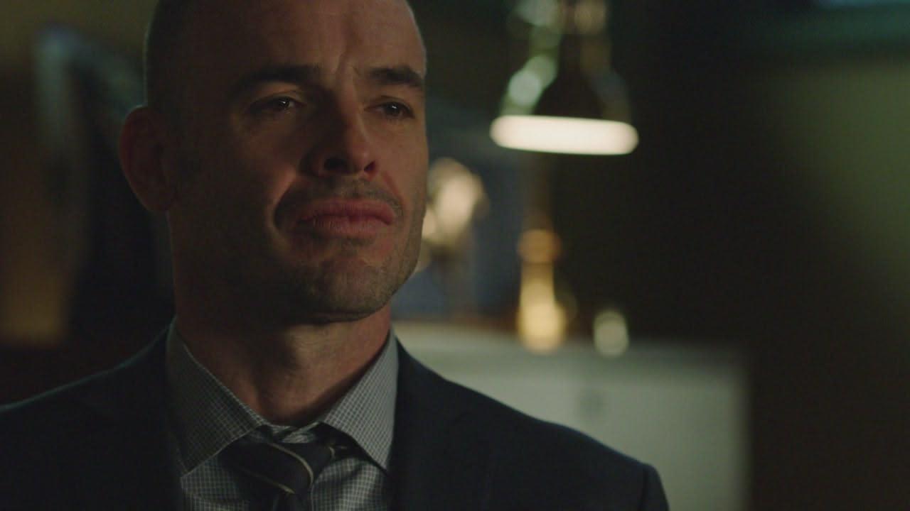 S3 Ep23 - Arrow