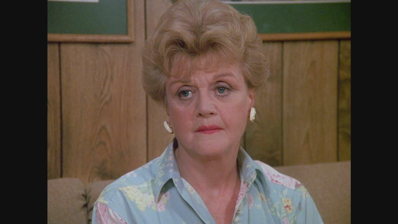 S6 Ep3 - La signora in giallo