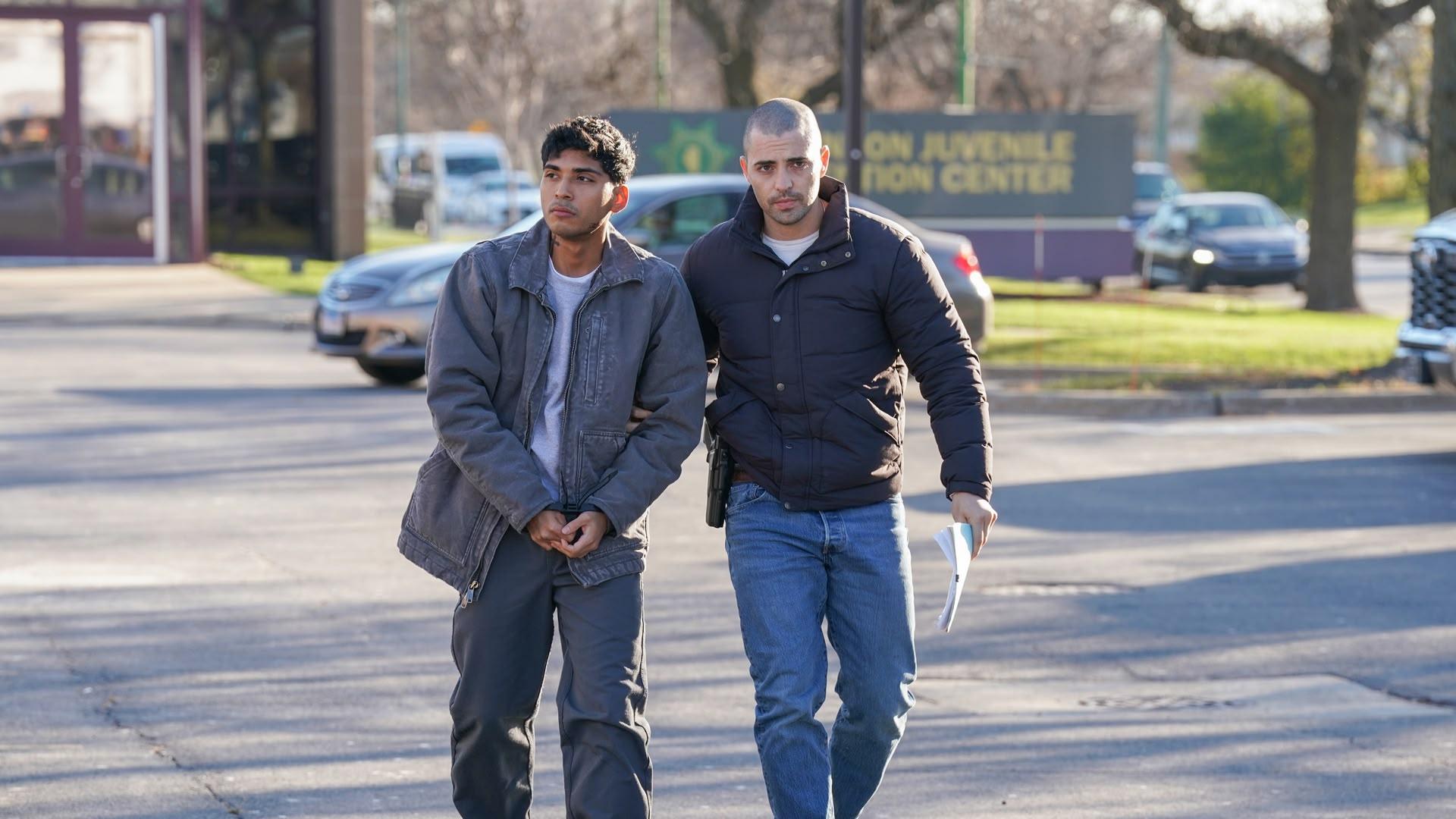 S12 Ep12 - Chicago P.D.