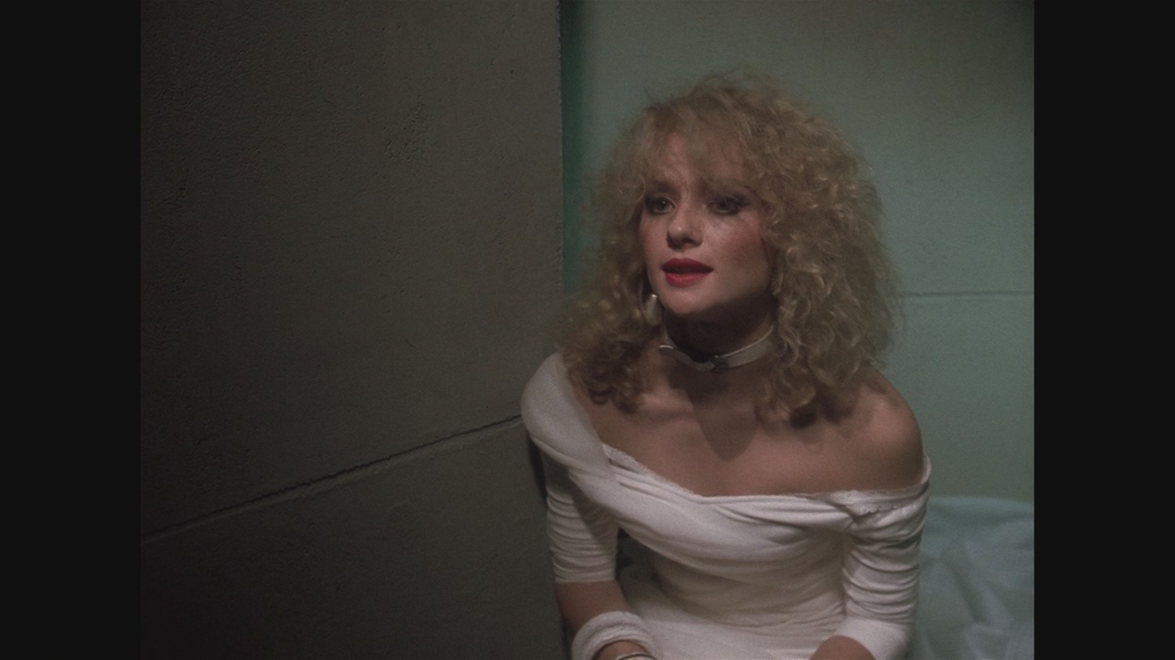 Miami Vice 5 - S5 Ep13 Inferno in una cella