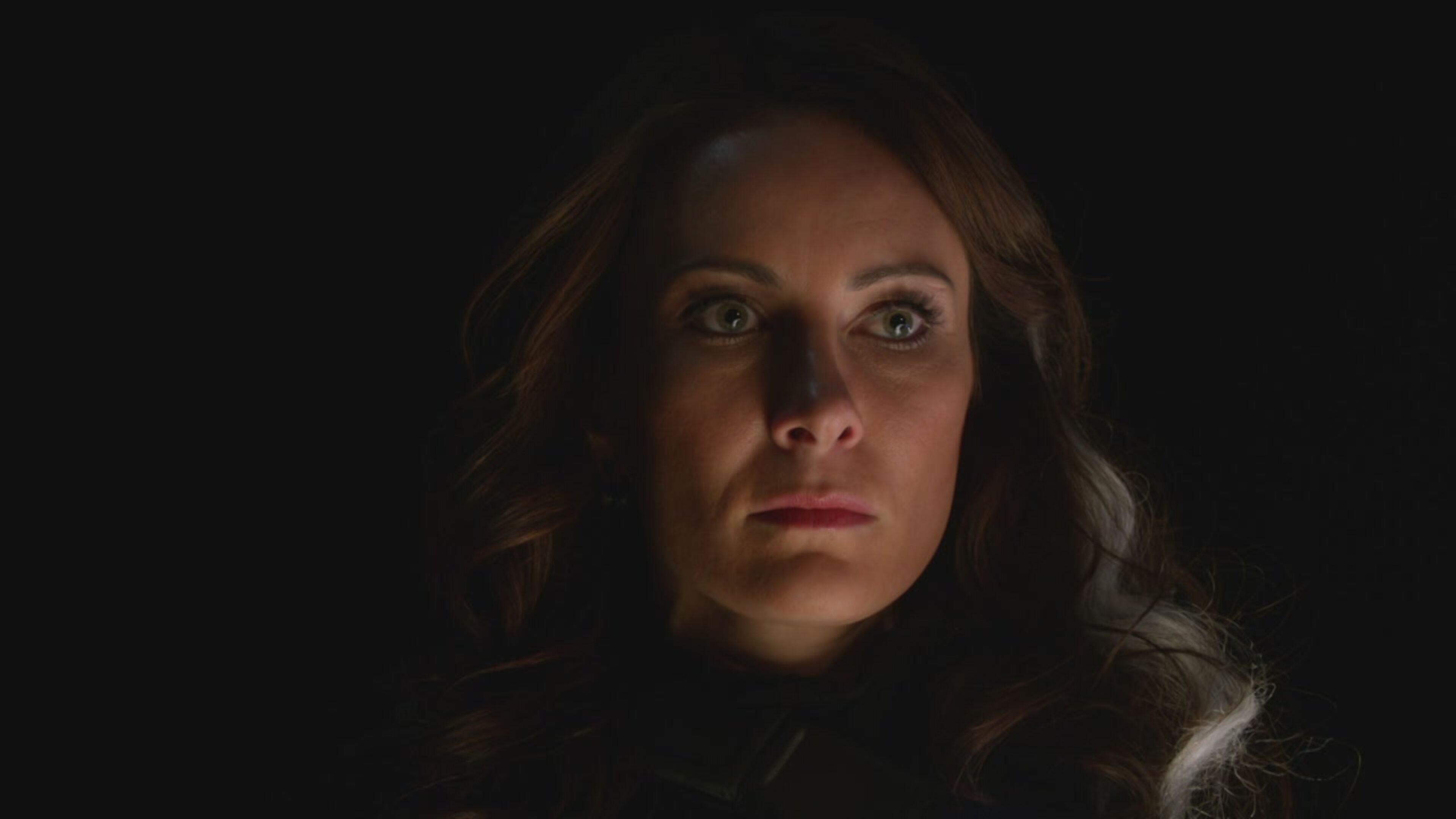 Supergirl - S1 Ep13 Black mercy