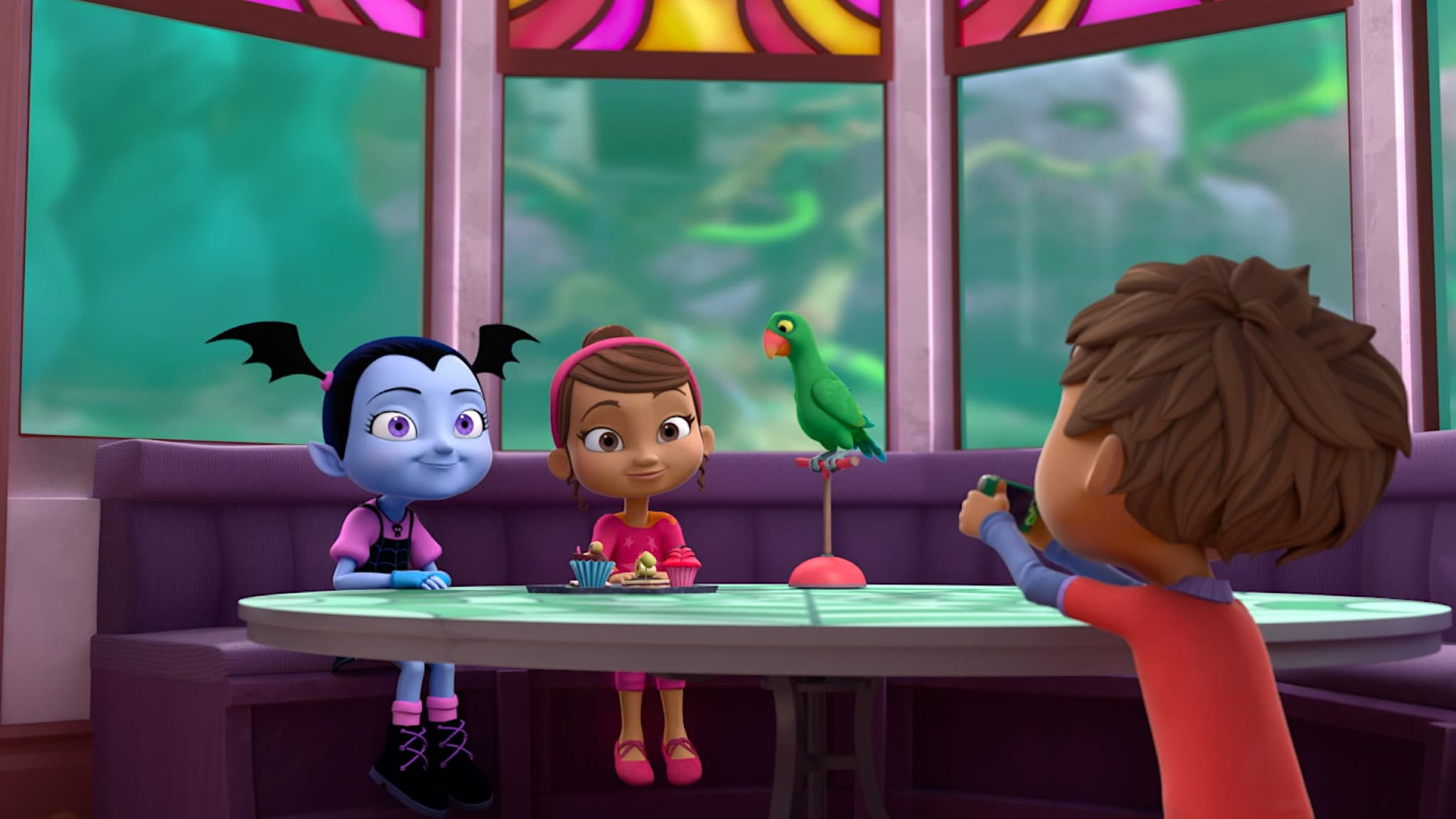 Vampirina - S1E12 - Weekend vampiresco / Il pennuto che sapeva troppo