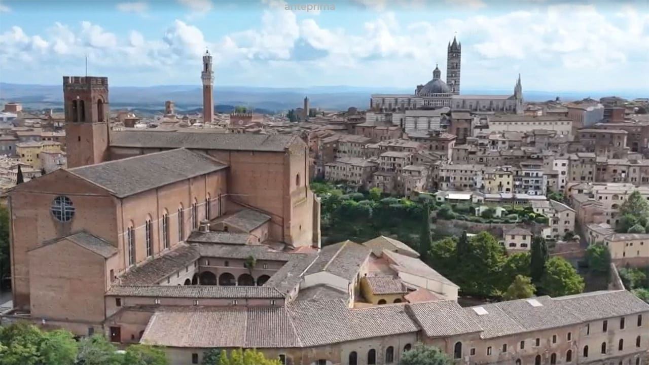 Di là dal fiume e tra gli alberi - S7E4 - Siena e il senso della vita