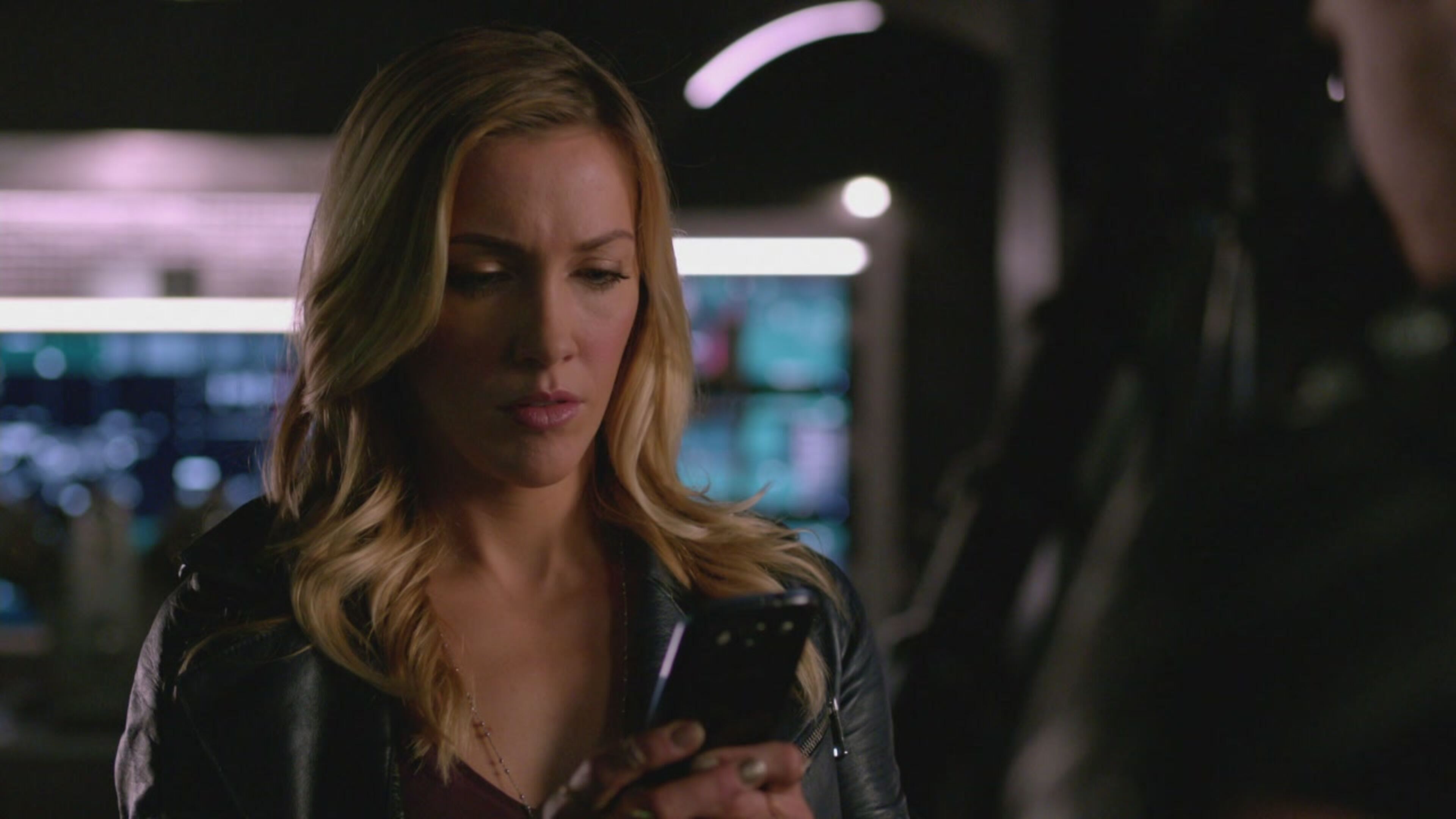 Arrow - S4 Ep9 Acque torbide