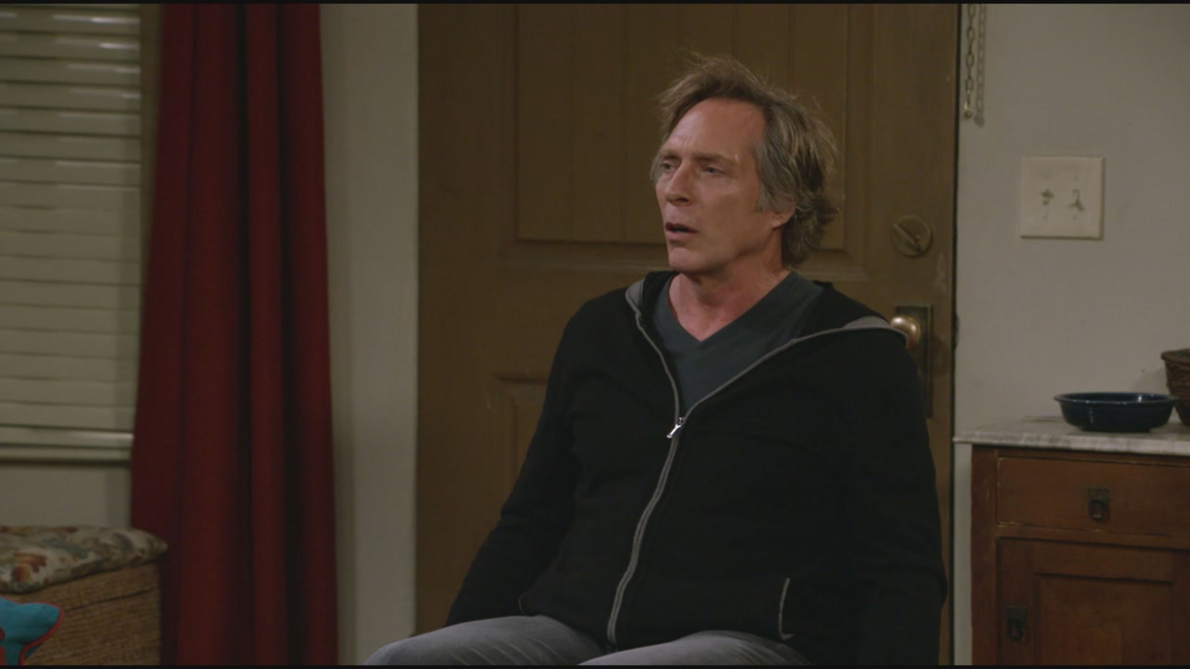 Mom 8 - S8 Ep5 Maga sobria e un laboratorio di falegnameria