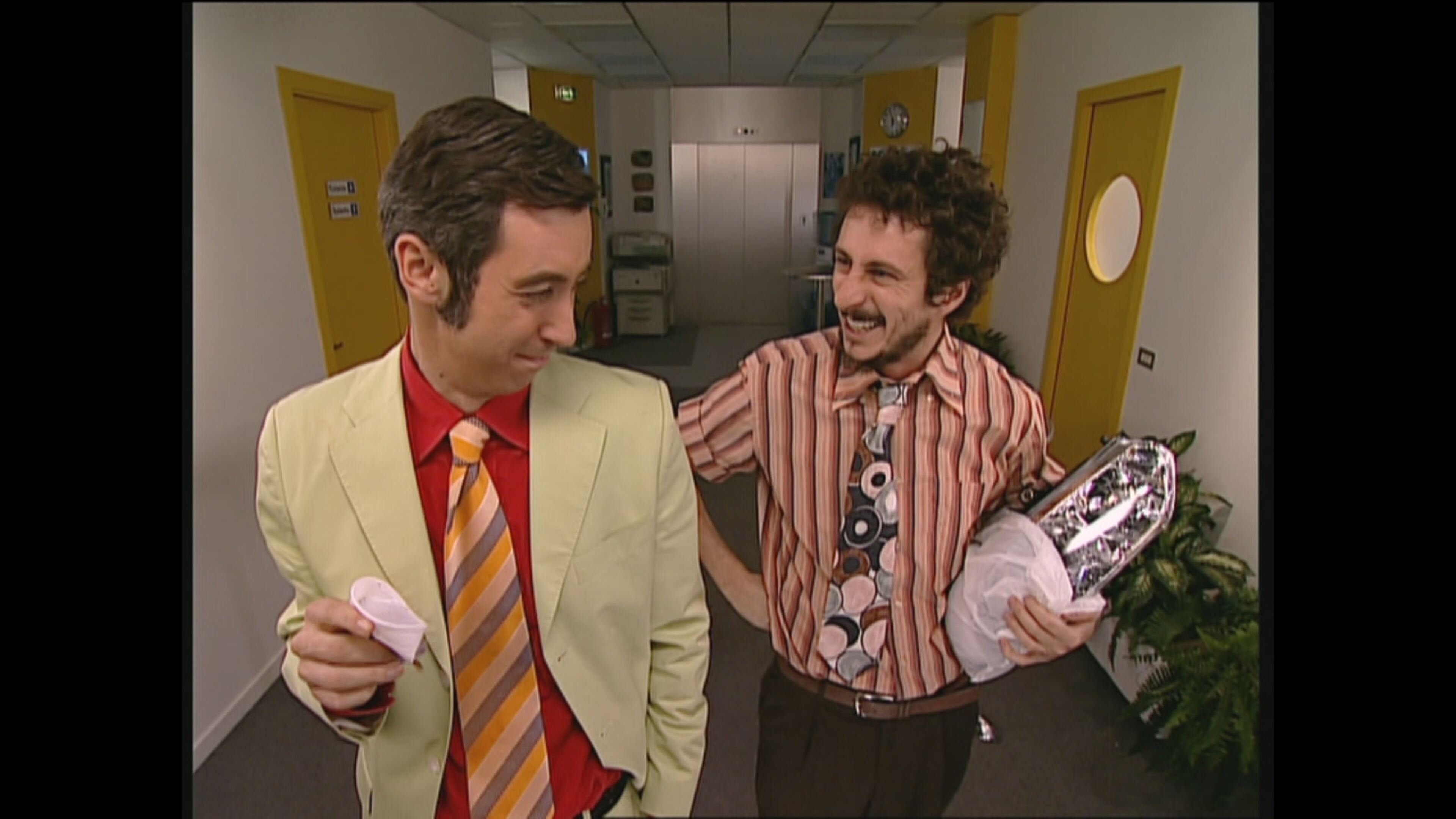 Camera Cafè 4 - S5 Ep103 Camera cafe' '07