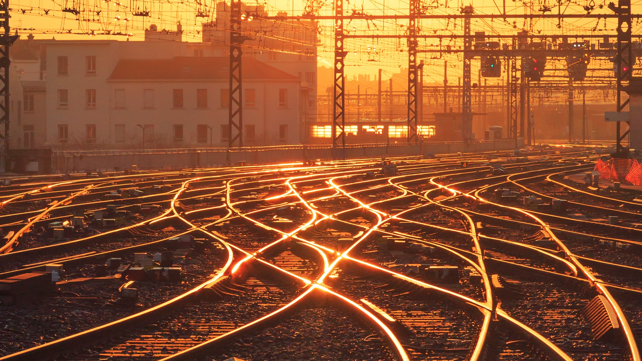 Fuori Binario Fuori binario Ep. 10 La su