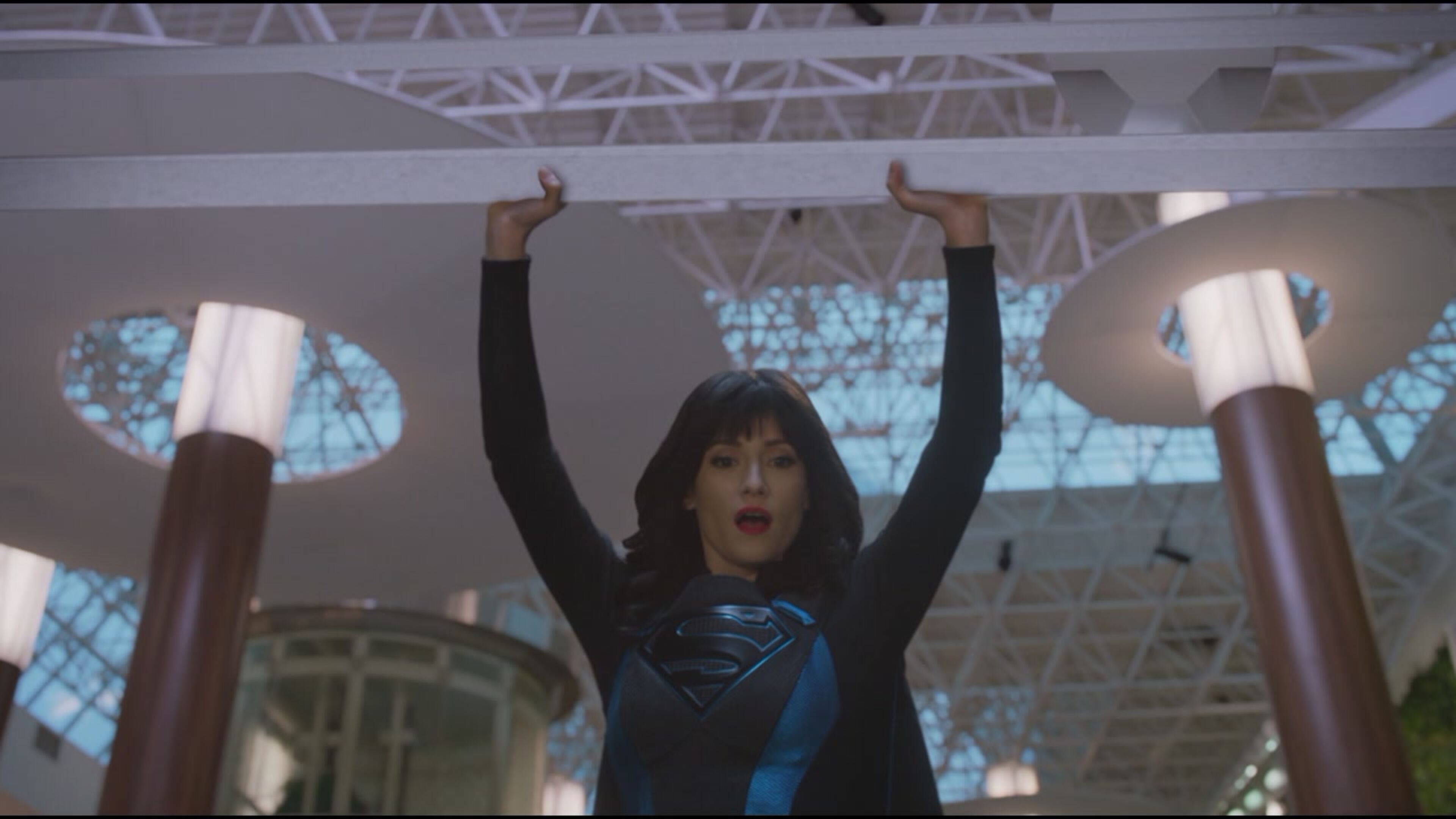 Supergirl 5 - S5 Ep16 Alex nel paese delle meraviglie