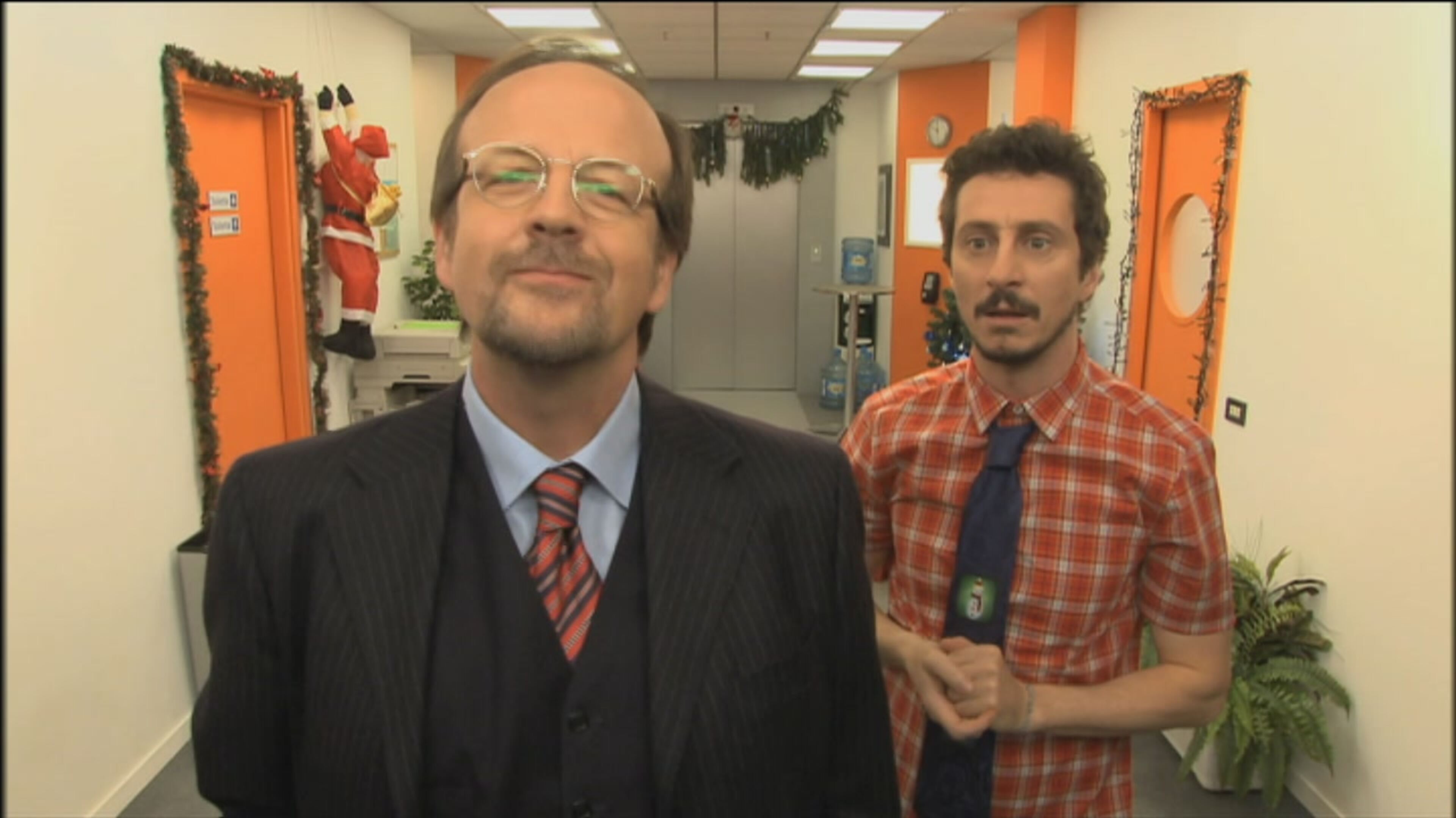 Camera Cafe' - S1 Ep10 Camera cafe'