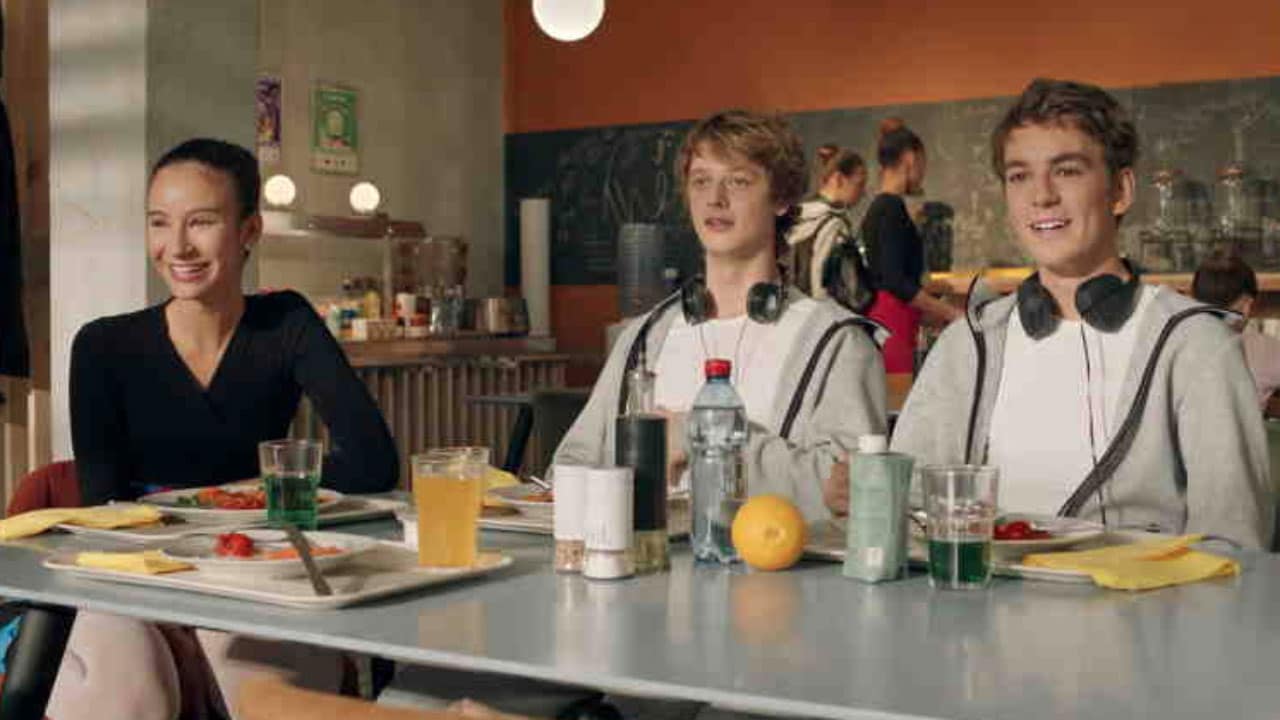 Cercami a Parigi – S2E3 – Fuori posto