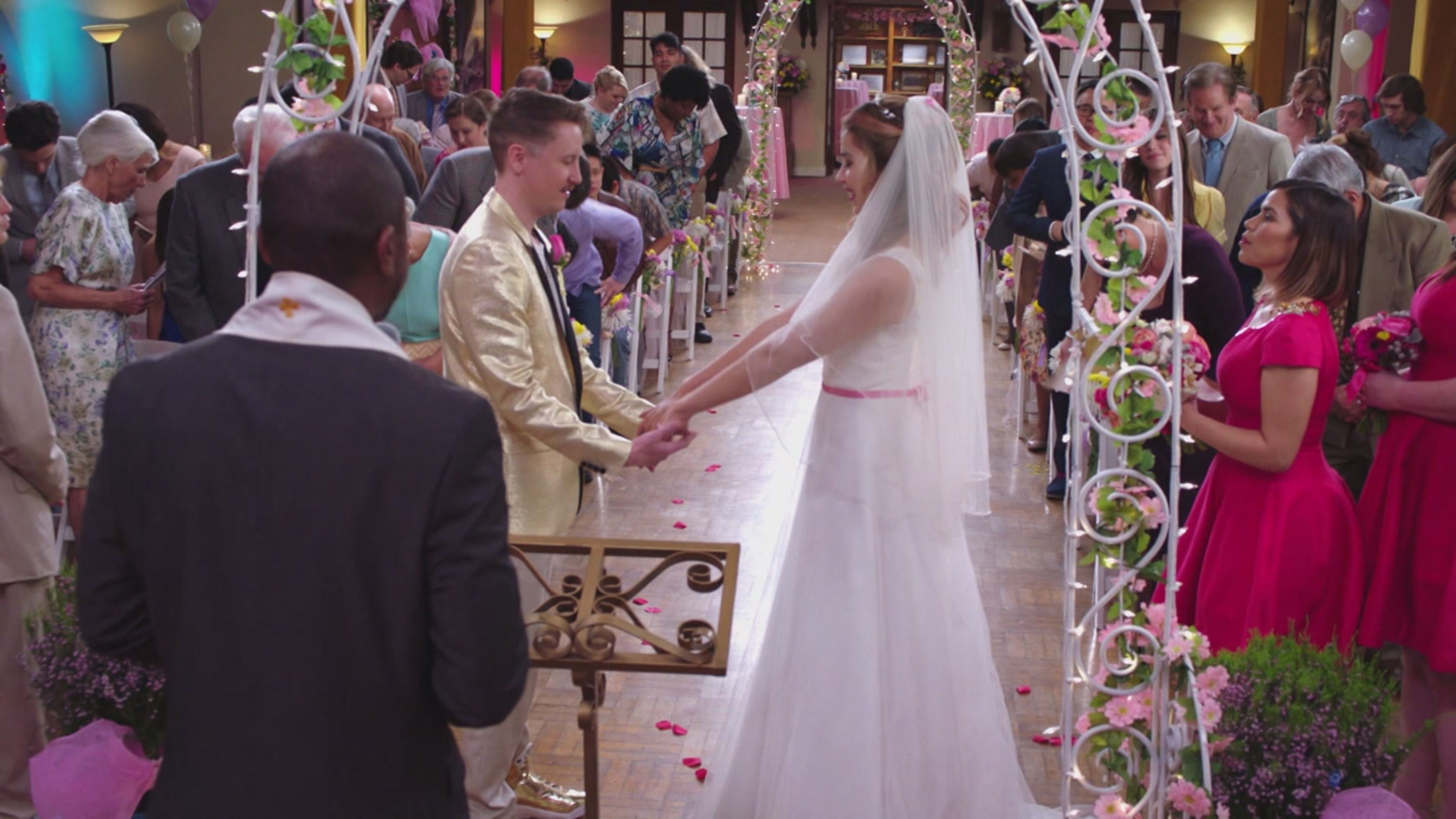 Superstore 2 - S2 Ep20 Il matrimonio di Cheyenne