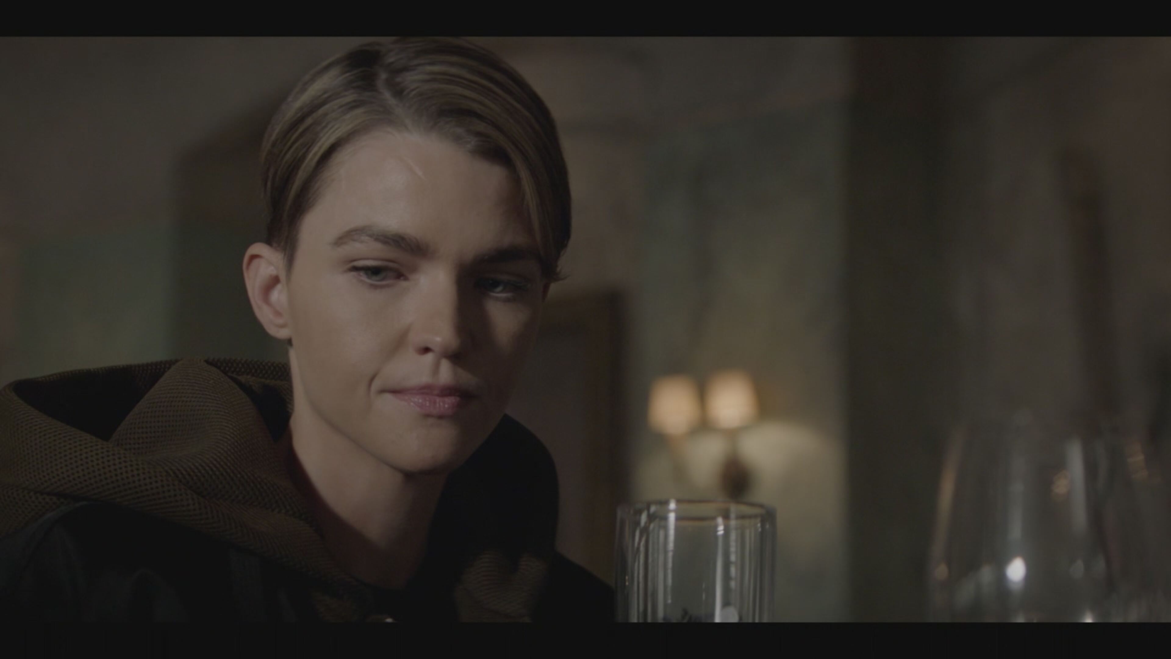 Batwoman - S1 Ep16 Attraverso lo specchio