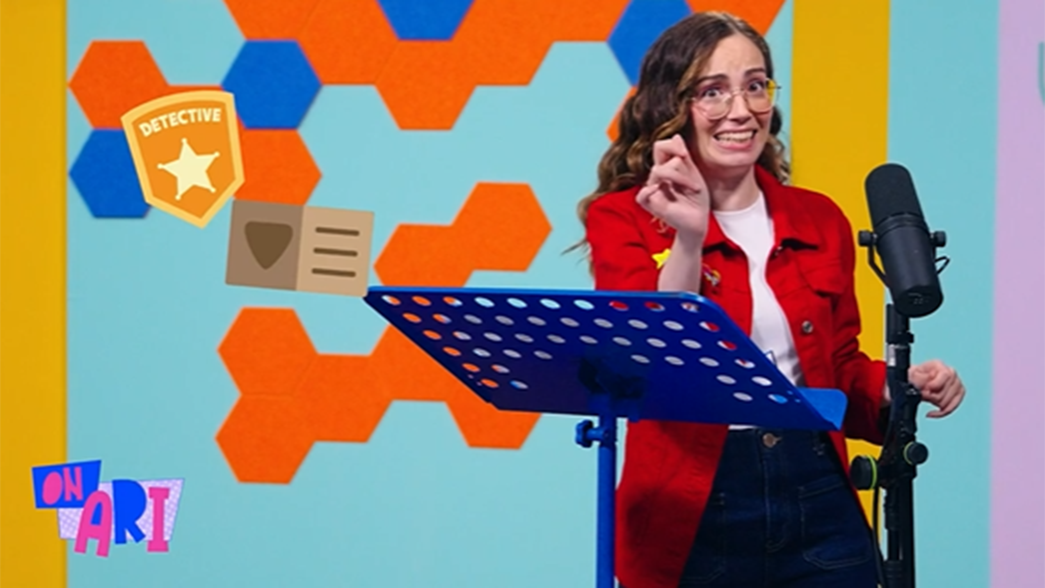 On Ari - S1E29 -  Detective