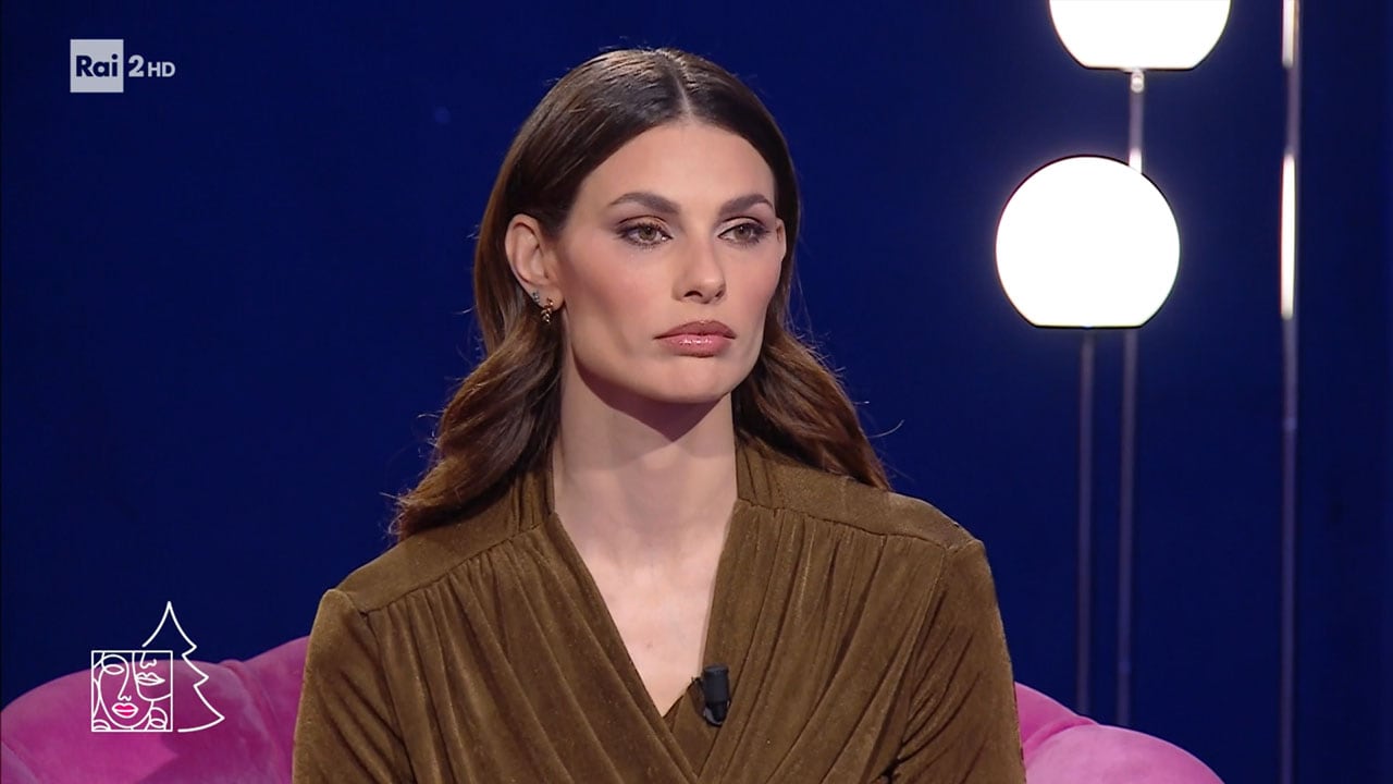 Storie di donne al bivio - Puntata del 13/12/2023