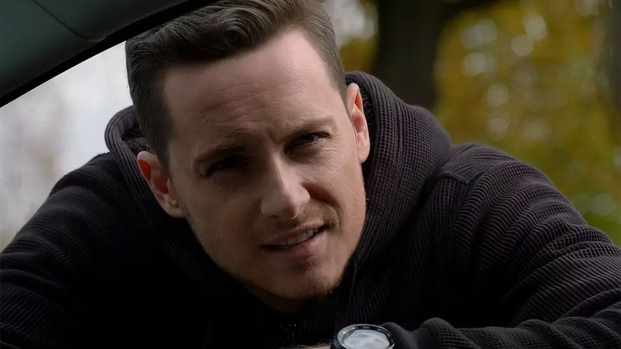 F.B.I. International S4E1 - Un leader, non un turista