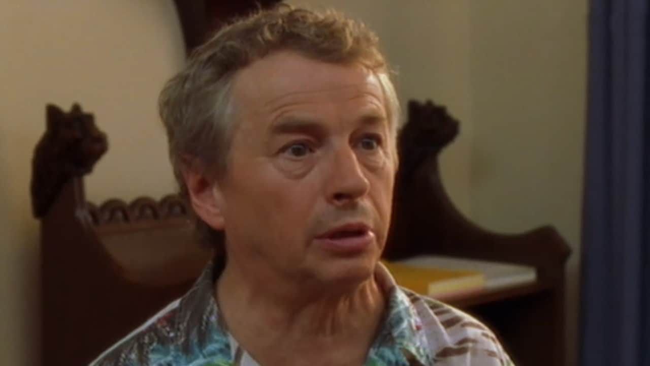 Un Ciclone in Convento S3E6 - Un bello scherzo