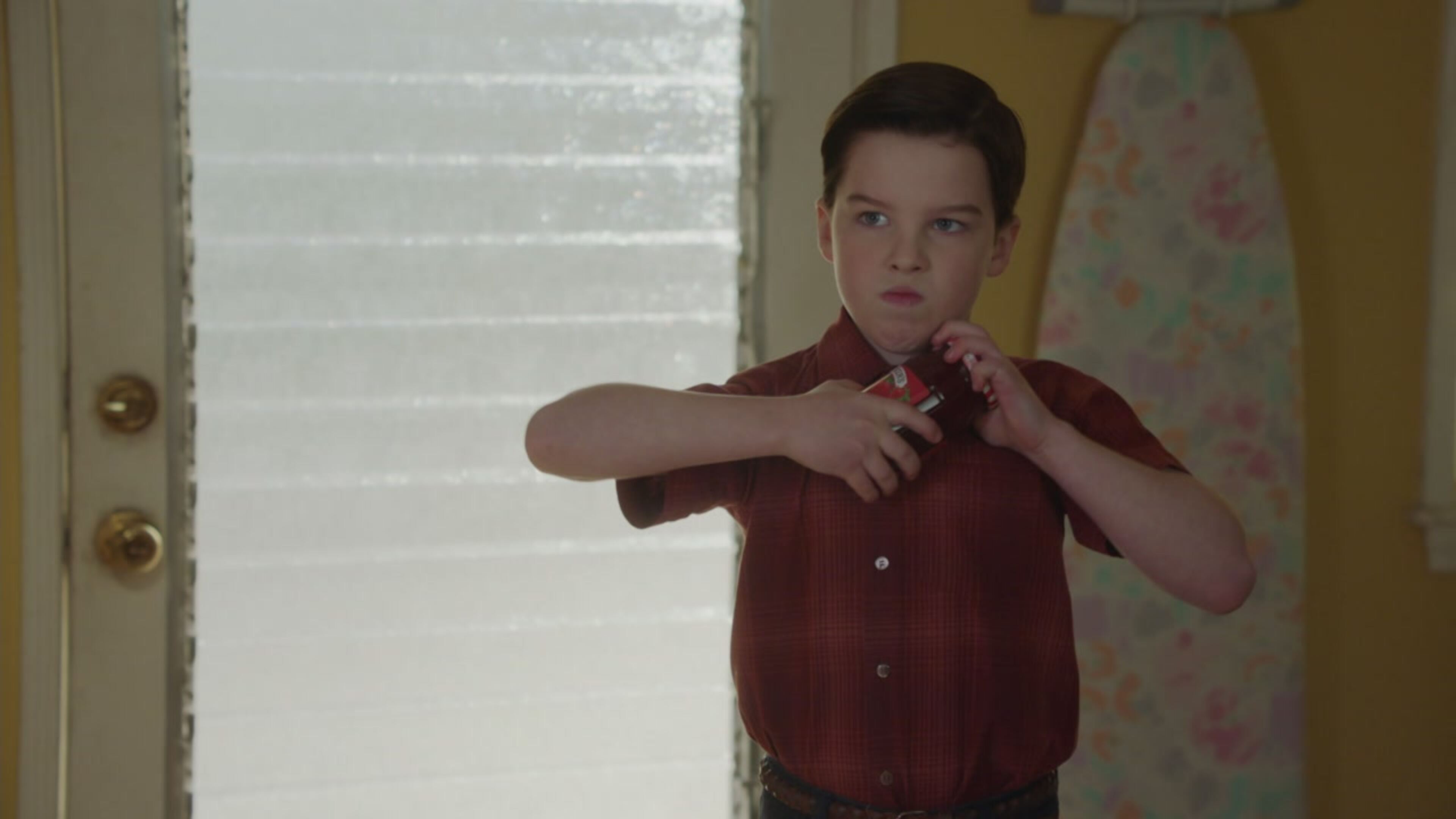 Young Sheldon - S1 Ep18 Una madre, un figlio e il didietro di un uomo blu