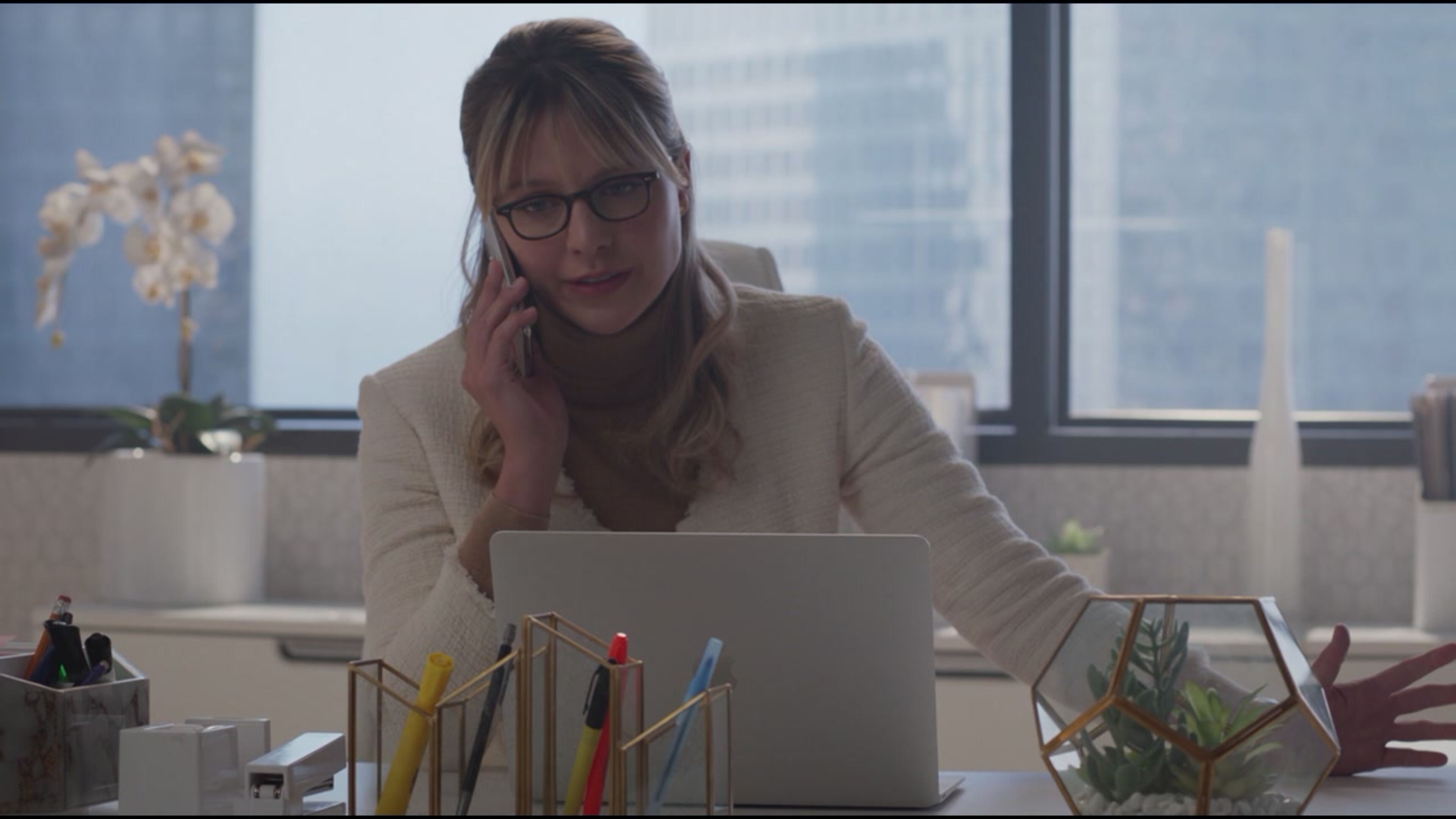 Supergirl 5 - S5 Ep15 Reality Bytes