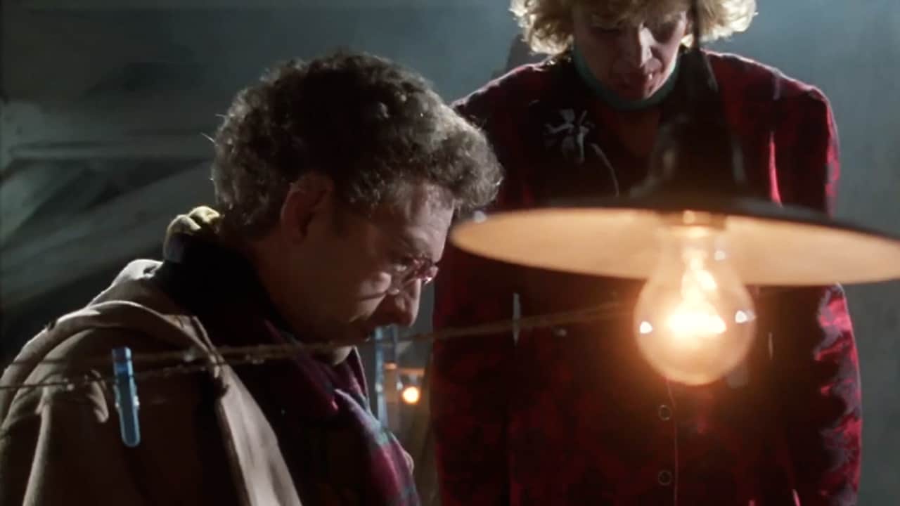 Il Commissario Rex S1E8 - Una casa perbene