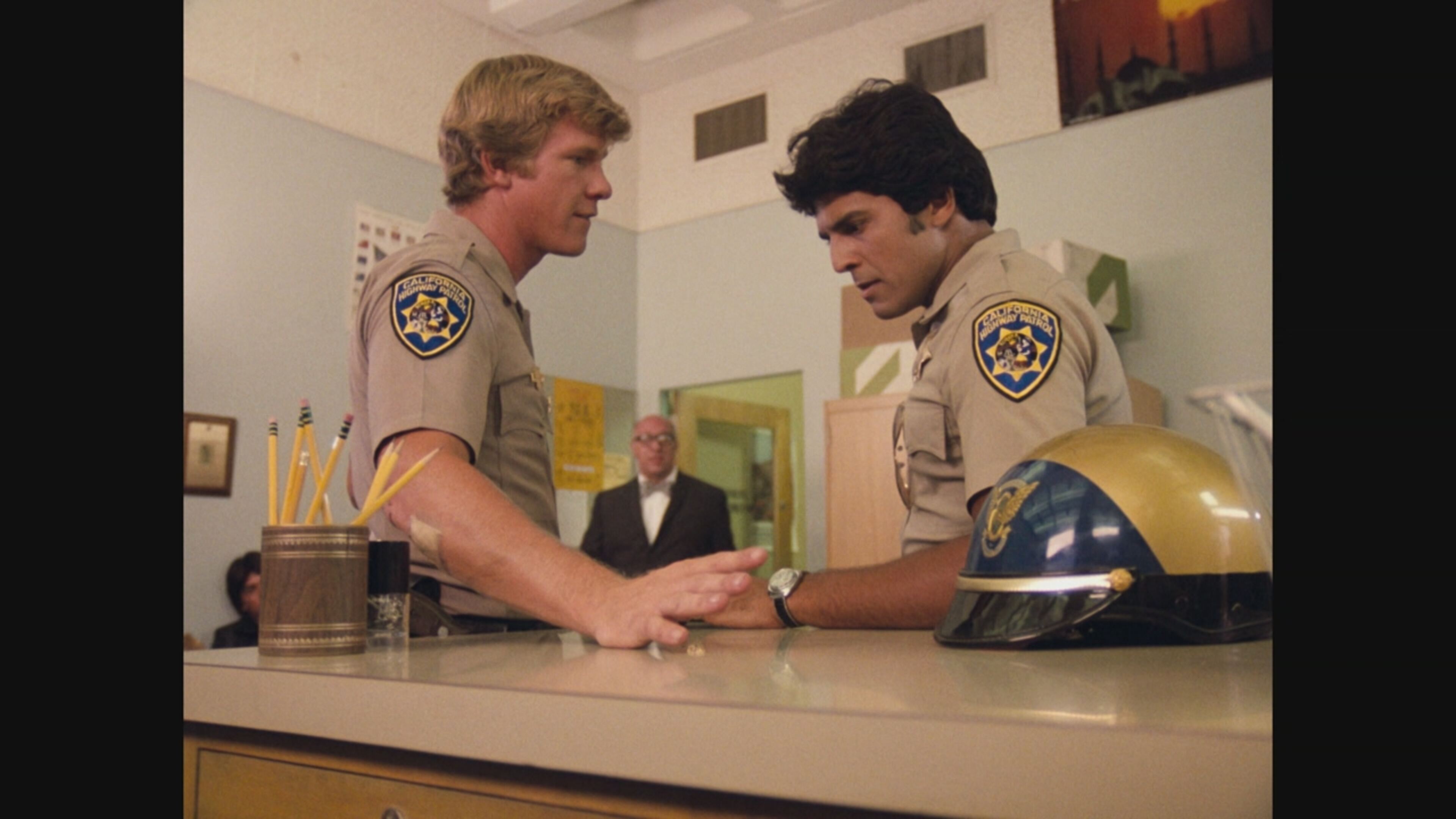 Chips - S1 Ep5 Giorno del diploma