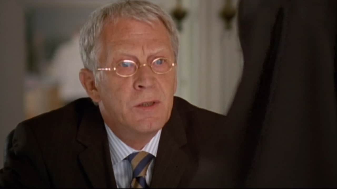 Un ciclone in convento S5E10 - L'eroe del giorno