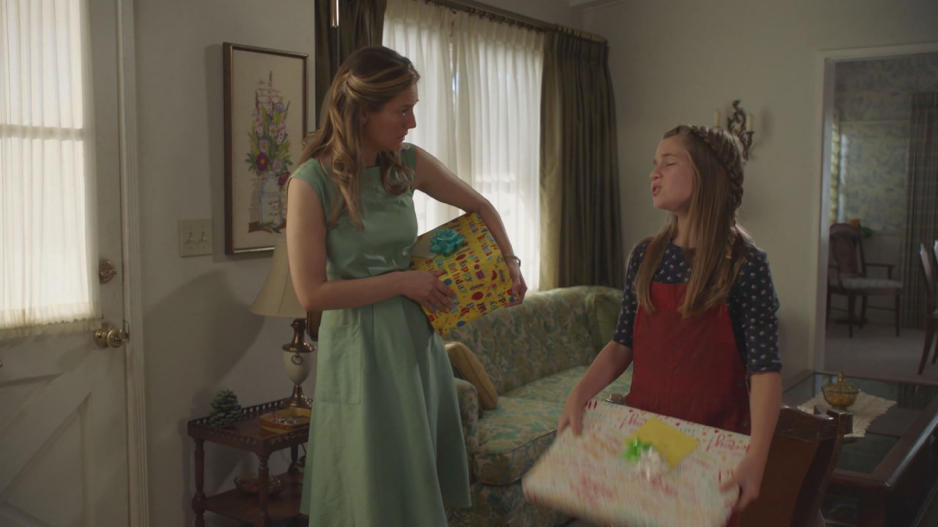 Young Sheldon - S3 Ep9 Un invito a una festa, uva per il football e una gallina