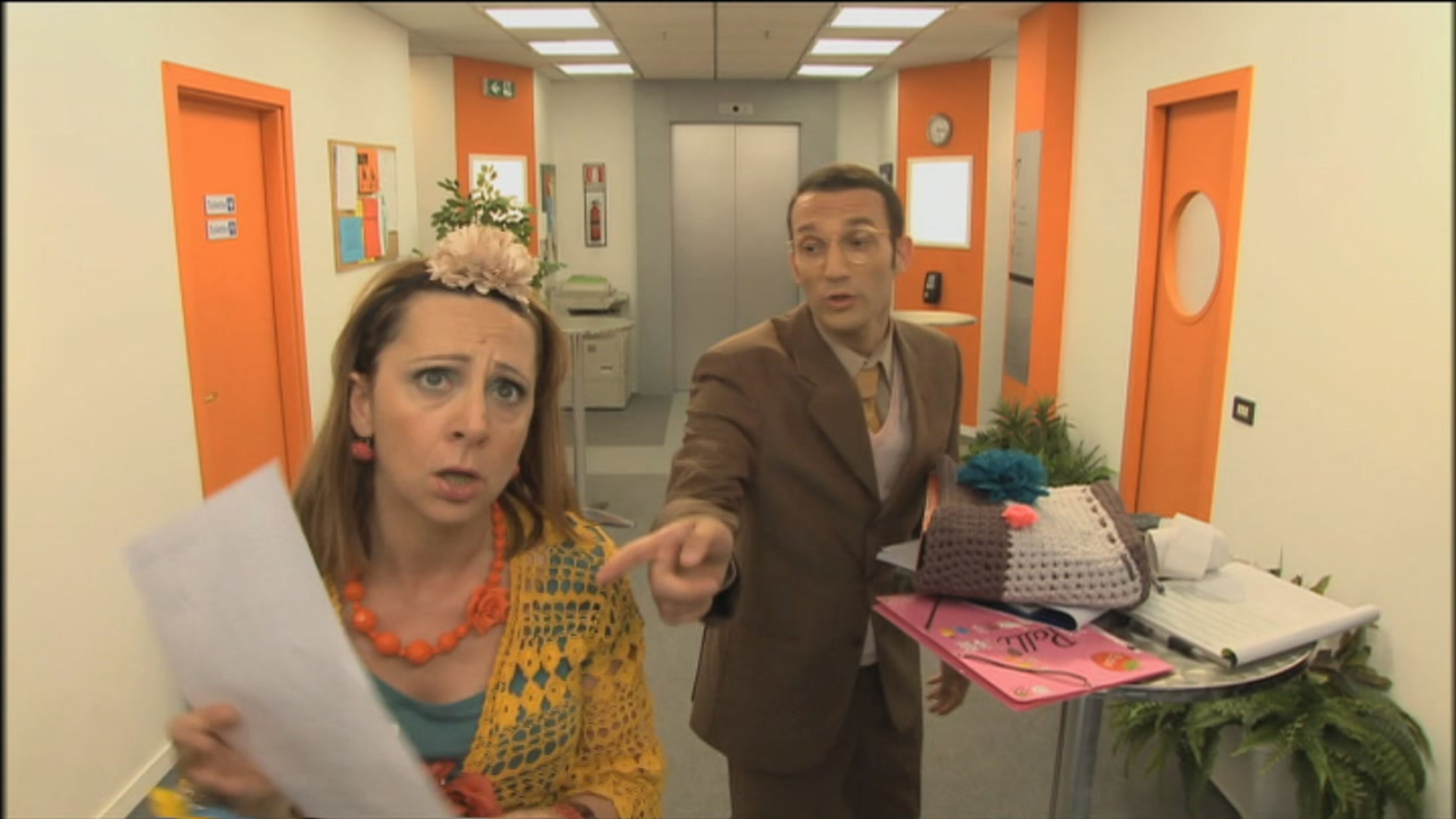 Camera Cafe' - S6 Ep9 Affidamento congiunto