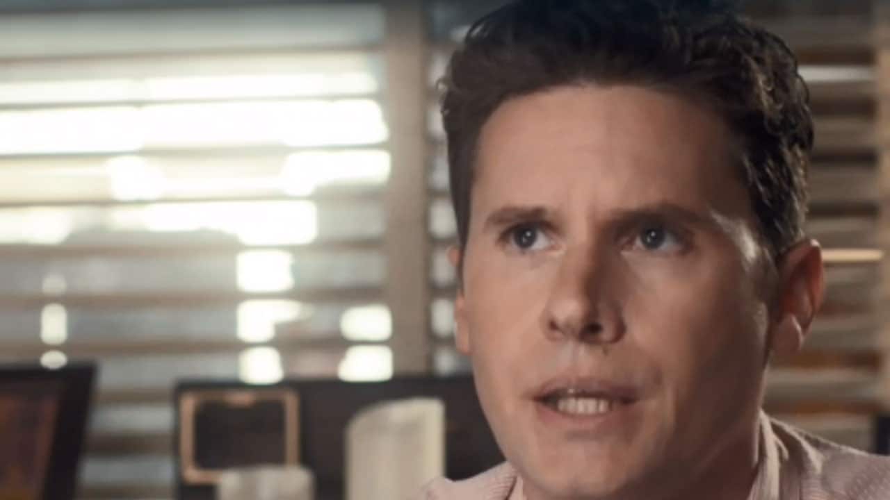 Private Eyes S4E4 Alieni e diamanti