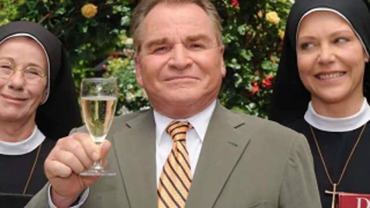 Un Ciclone in Convento S7E10 - Pazzo di gelosia