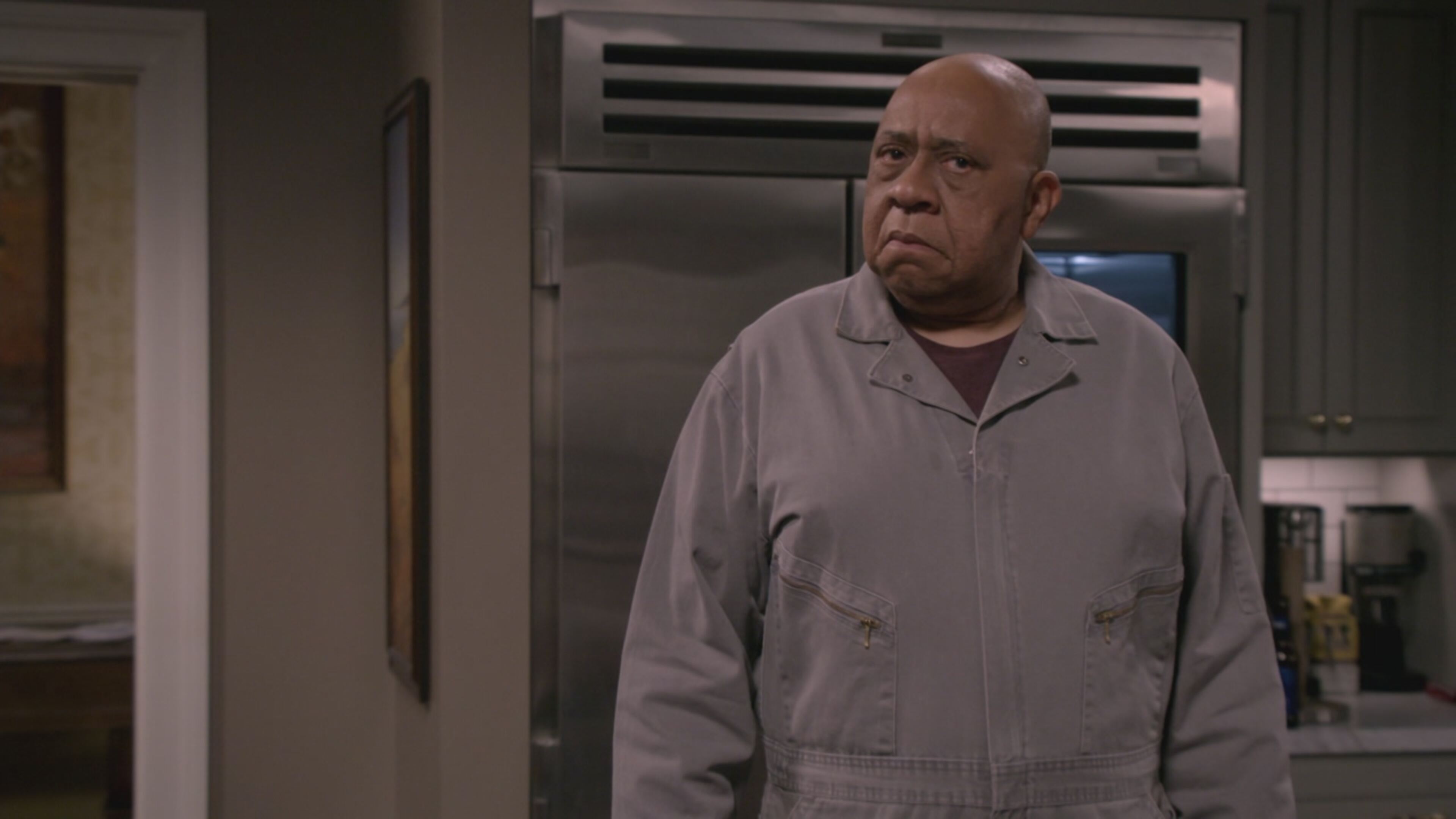 Bob Hearts Abishola - S2 Ep15 La cura amorevole di Tunde