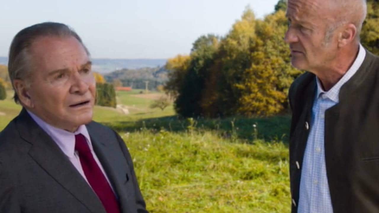 Un ciclone in convento S17E13 - Tritoni crestati