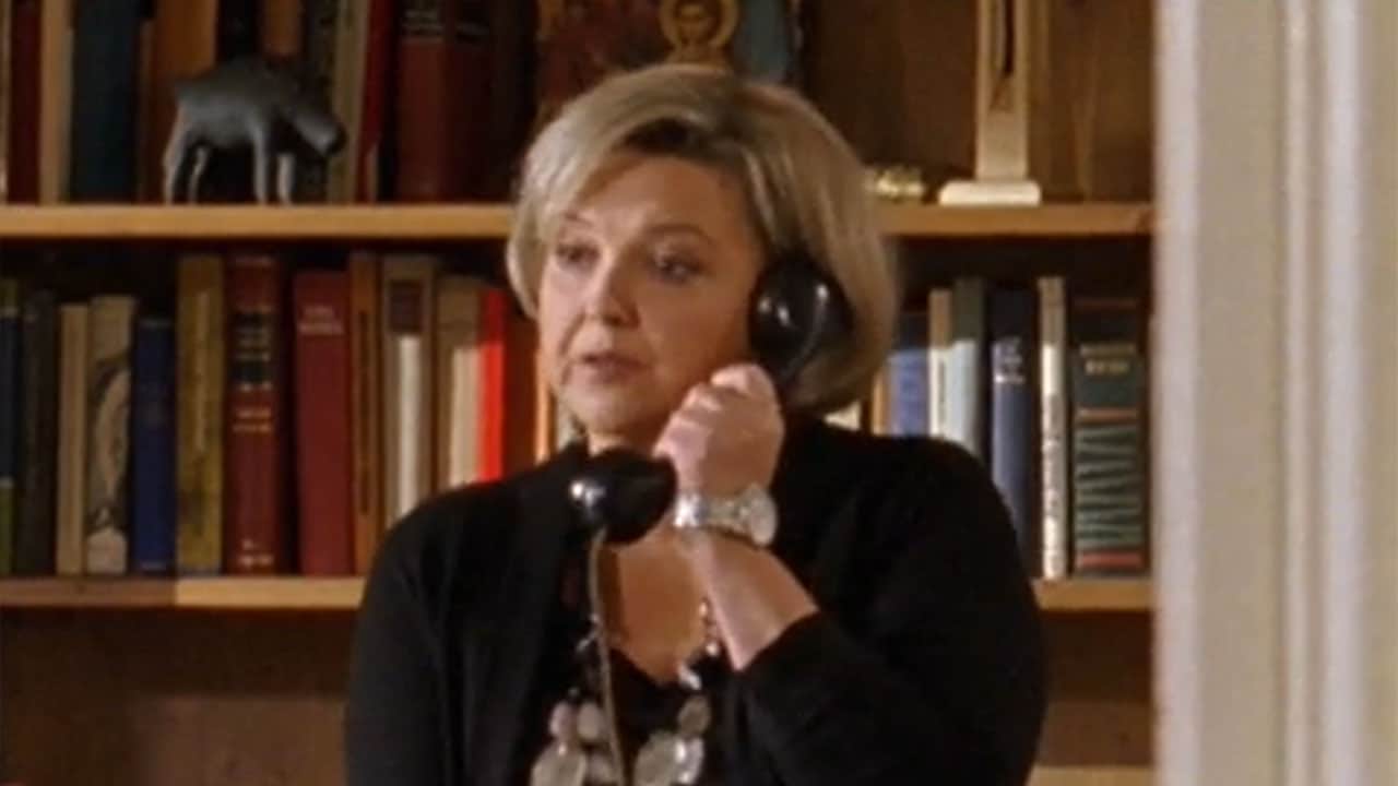 Un ciclone in convento S10E9 - Un nonno super