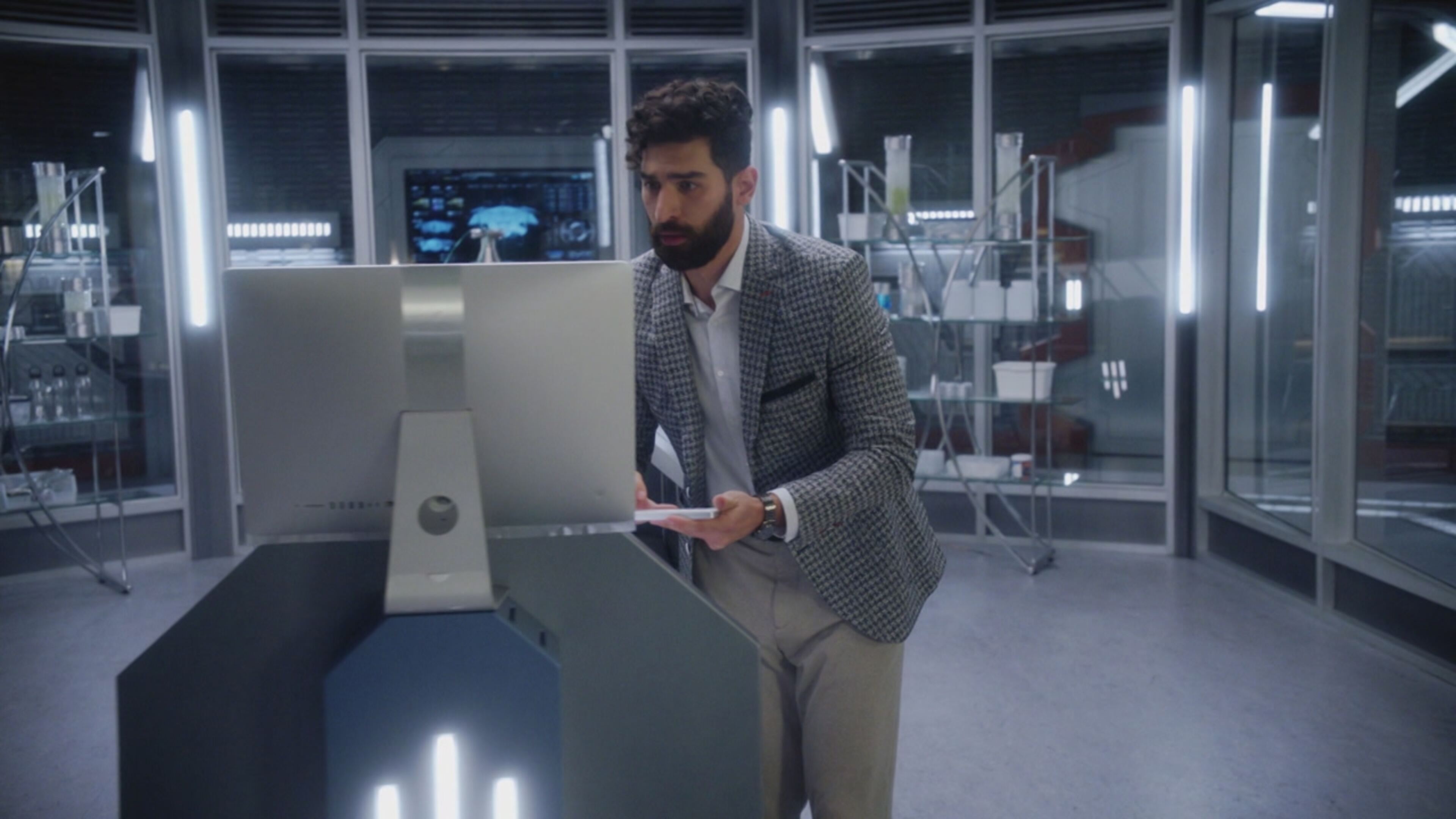 Dc's Legends Of Tomorrow - S7 Ep6 Deus ex latrina