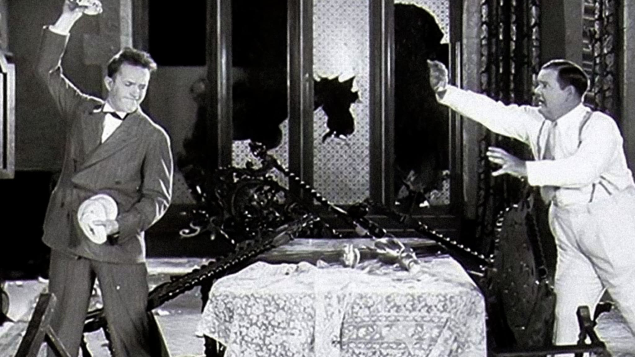 Stanlio e Ollio - Presto a letto