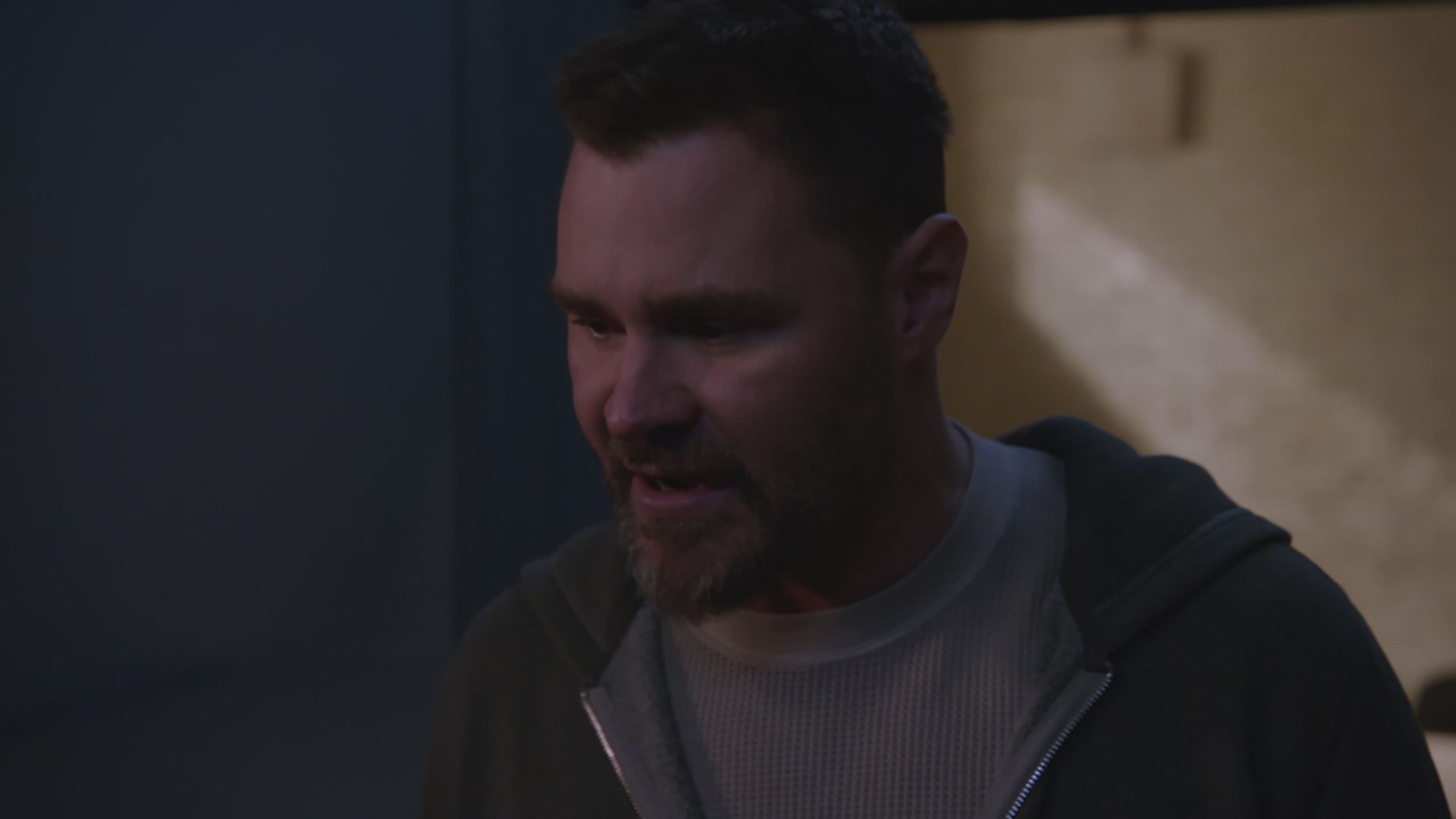 Chicago P.D. - S10 Ep22 Un posto migliore